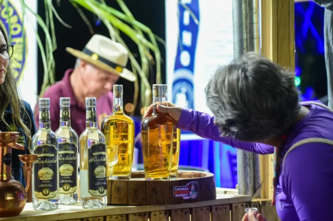 feira-da-cachaca-cabo-frio